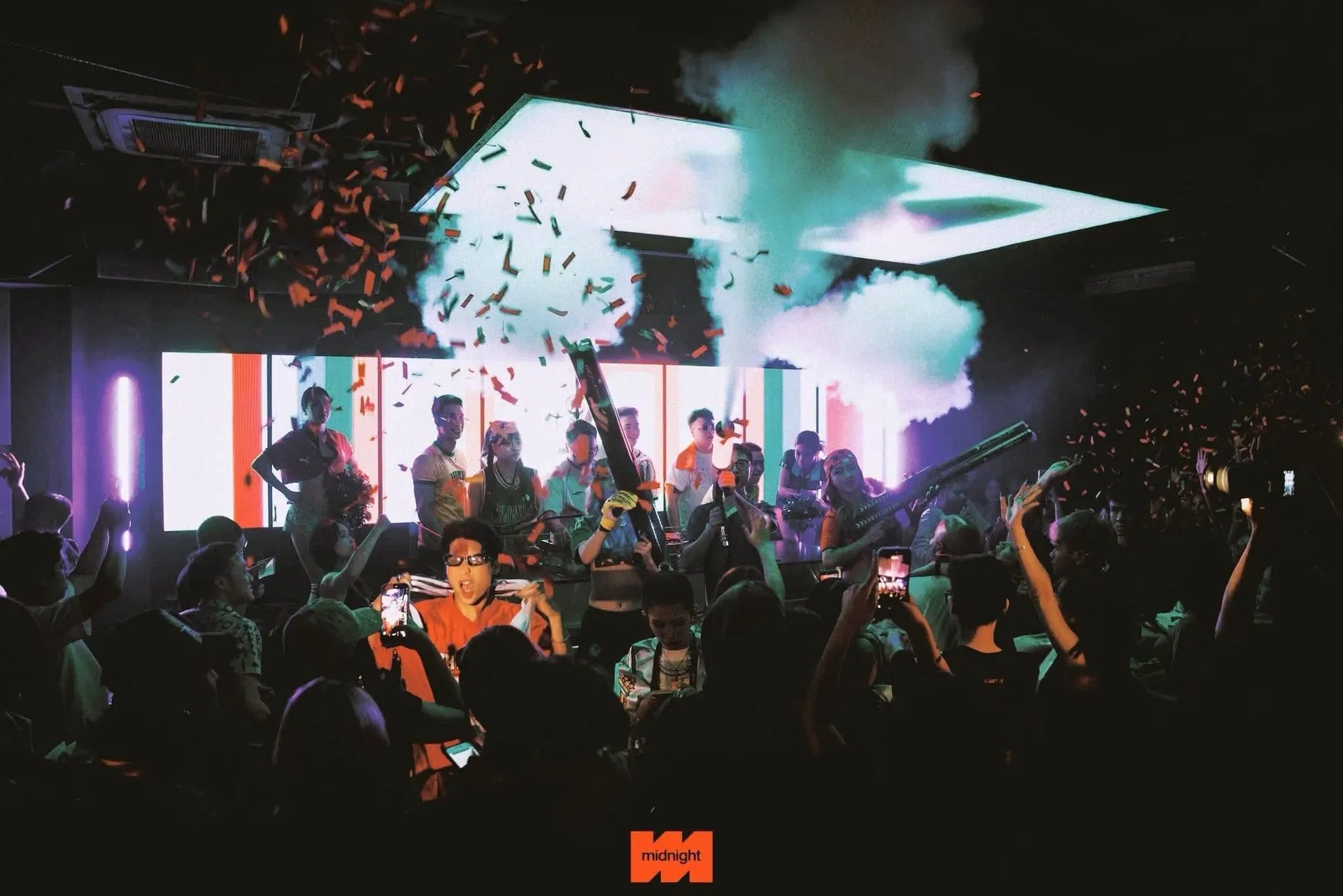 MIDNIGHT Club Hà Nội — sàn nhảy 46 Mã Mây, ảnh 5
